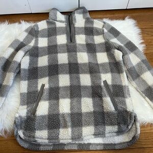 Cozy Gray and White Checkered Women's Sherpa
